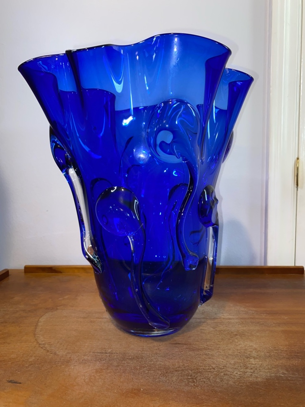 Vintage Cobalt Blue Swung Ruffle Handkerchief Vase 11", like new, hand blown